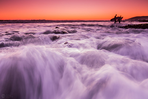 Incoming Surf(ers)