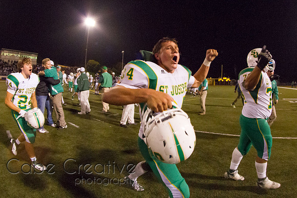 SE2812bcFootballReghetti9