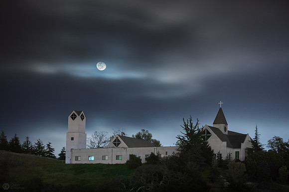 Devout Moon